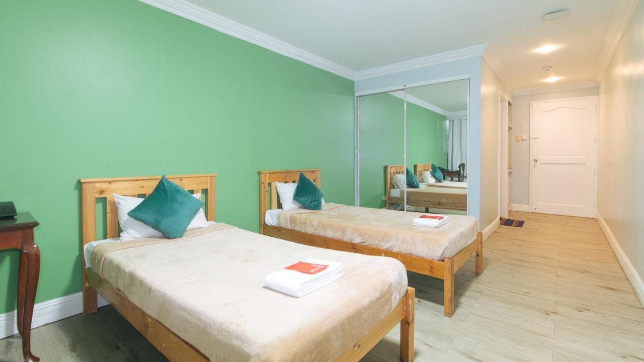 Reddoorz @ Manila Airport Hotel Paranaque City ภายนอก รูปภาพ